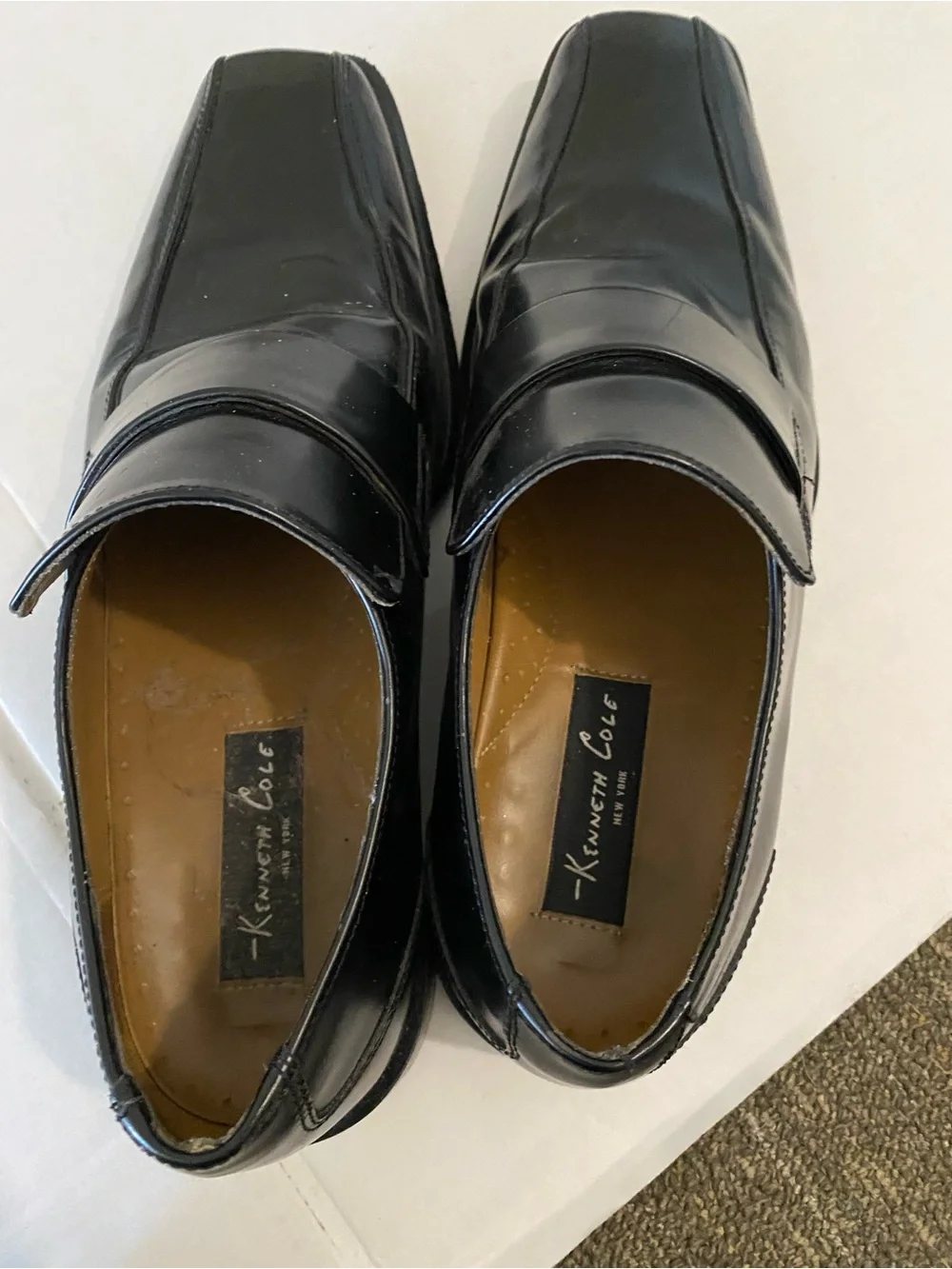 Kenneth Cole polished black